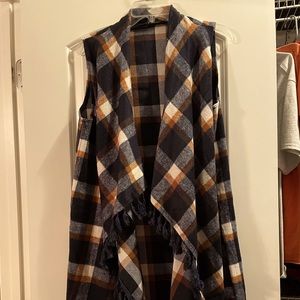 Women’s Sleeveless Wrap